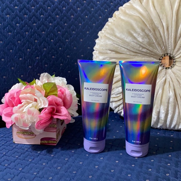 Bath & Body Works Other - ❤️BATH & BODY WORKS SET. . . KALEIDOSCOPE SCENT
